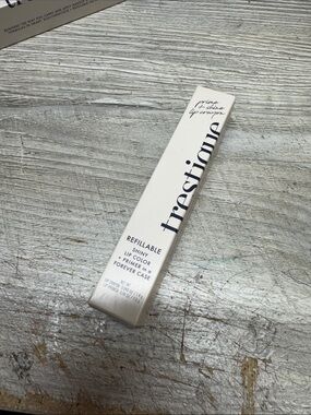 treStiQue Refillable Shiny Lip Crayon in Cream-White Box